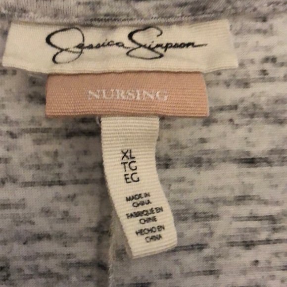 Jessica Simpson Maternity Nursing top - Picture 2 of 5